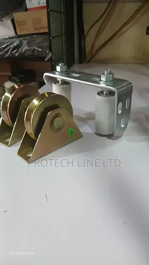 Gate Wheels / Guides With L Bracket