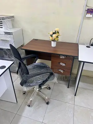 Office Desk and Chair Set – Modern Workstation