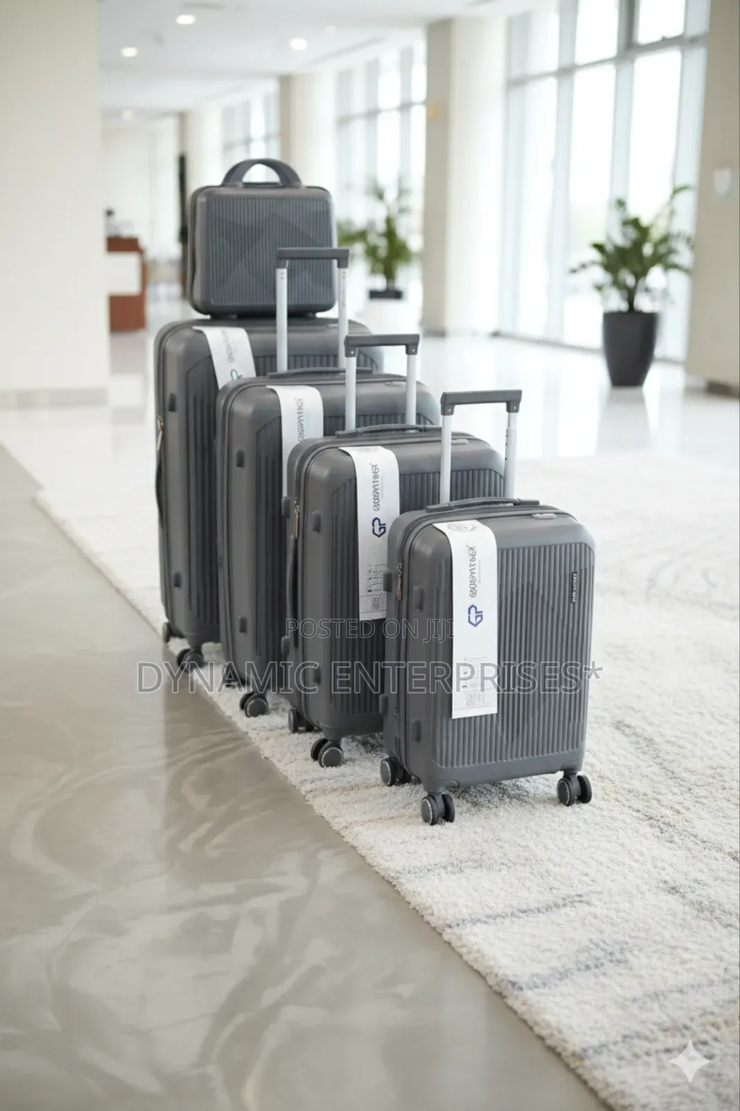 4 in 1 Luxurious Unbreakable Suitcase