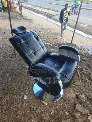 Finnishing Barber Seat
