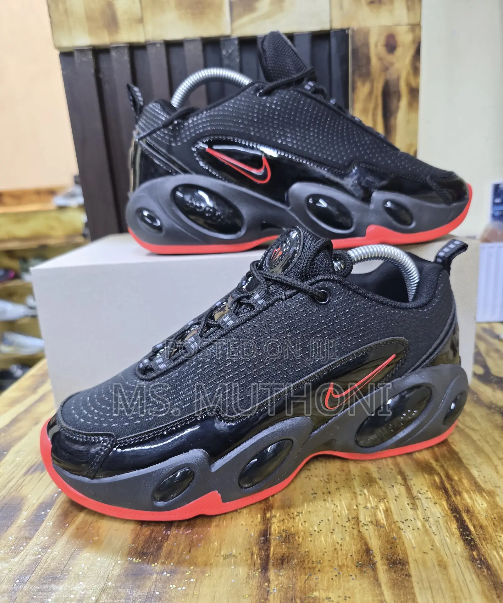 1st Quality Black / Red Glides Size 40-45