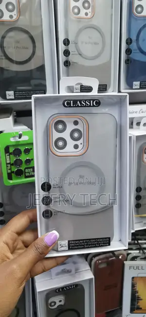 Mocca Matte Magnetic 2 in 1 Clear Case for iPhone 14 Pro Max -Gray
