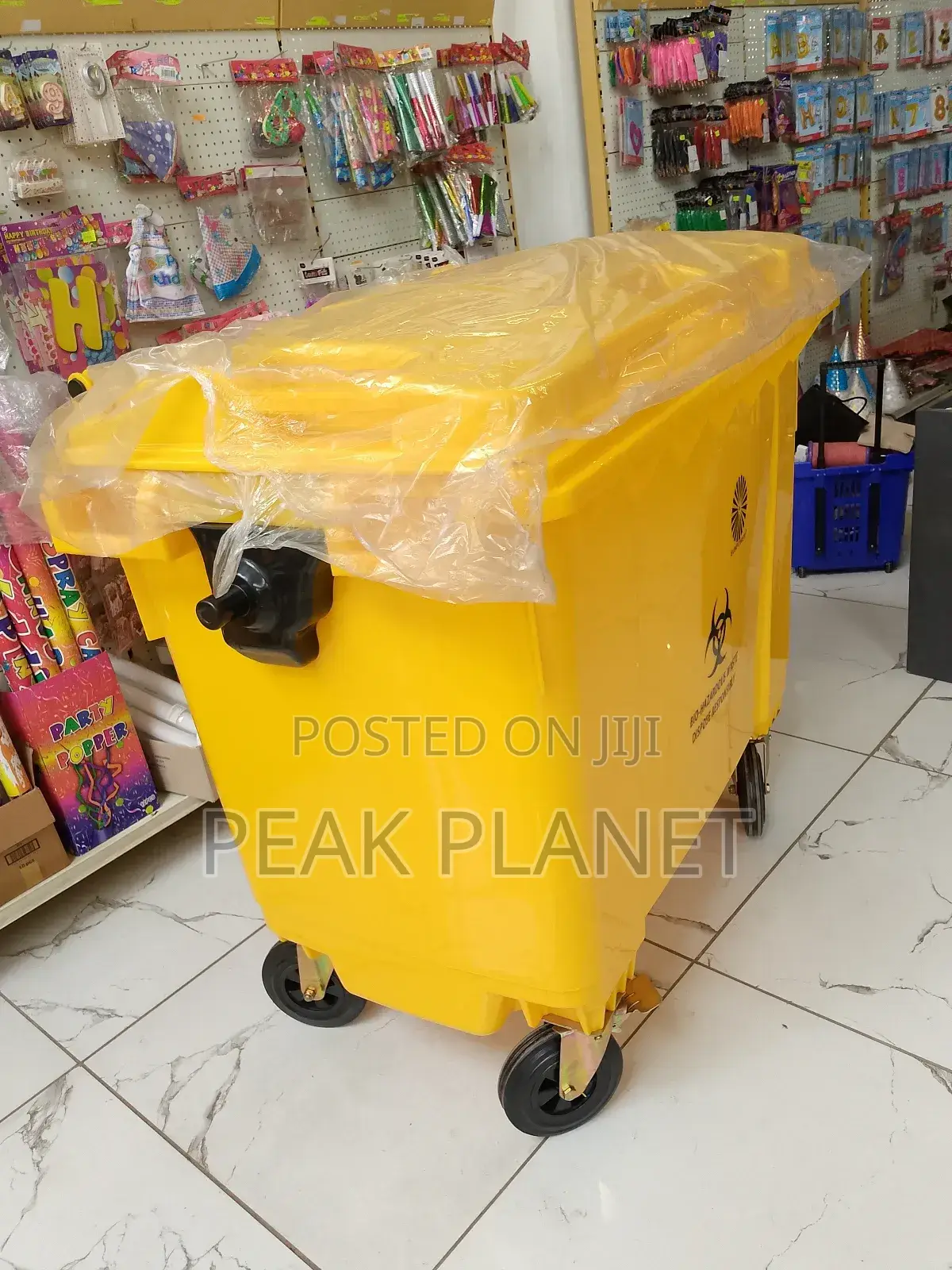 Large 660l Dustbin With Wheels