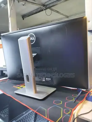 Dell P2714hc 27 Inches