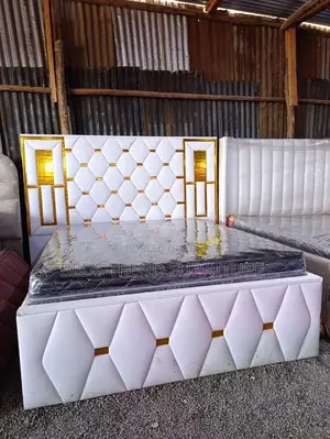 Inspiring 5 by 6 Modern Extended Bed