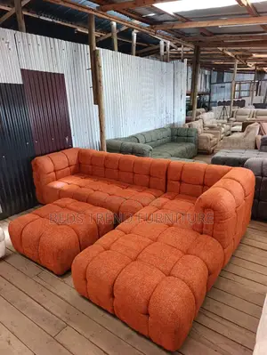 Contemporary Cushy 6 Seater Bubble L Seat