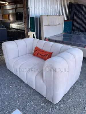 Manageable Classy 3 Seater Bubble Sofa