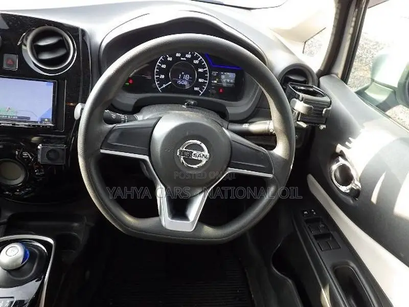 Nissan Note 2019 Silver