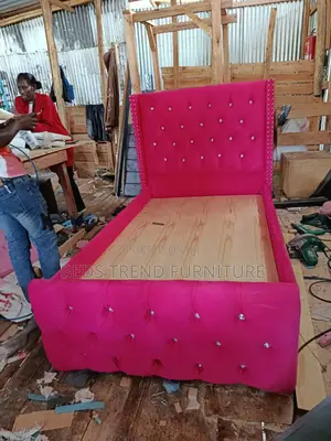 4 by 6 Modern Bed