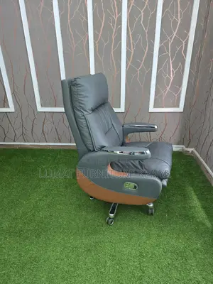 Gray Ceo Leather Office Chair With Footrest