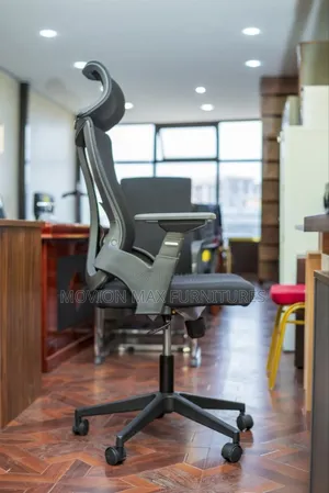 New J153 Office Chair