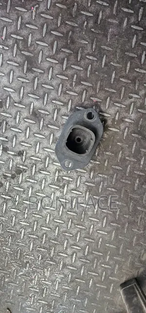 Nissan Juke Gearbox Mounting Ex Japan