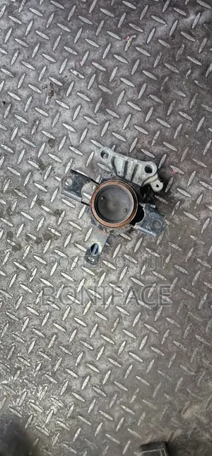 Suzuki Alto 2018 Engine Mounting