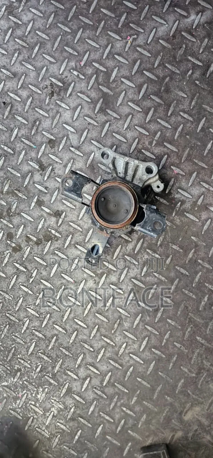 Suzuki Alto 2018 Engine Mounting