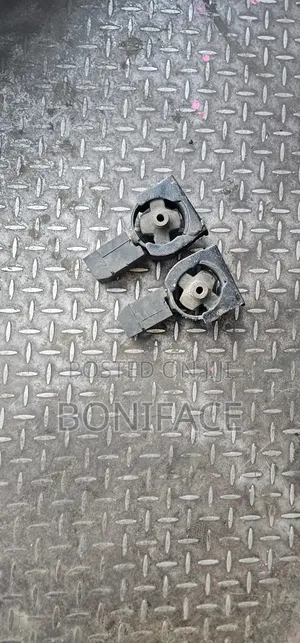 Nze Fielder Gearbox Mounting