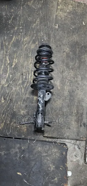 Sienta New Model Shock Available