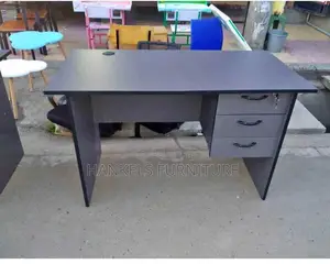 Ergonomic Office Desks for Comfort and Efficiency