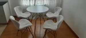 Eames Dining Table With Chair