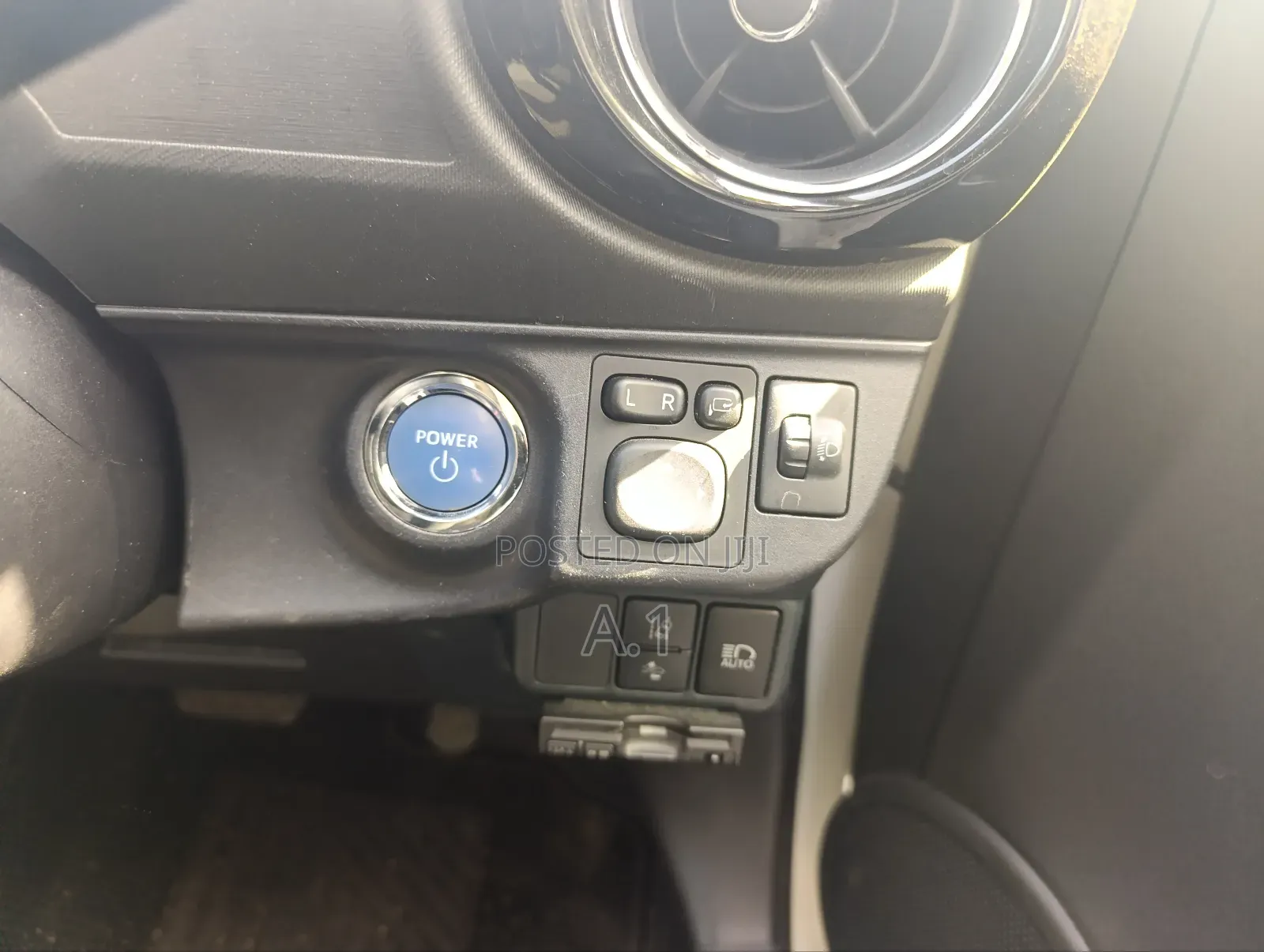 Toyota Aqua 2018 White