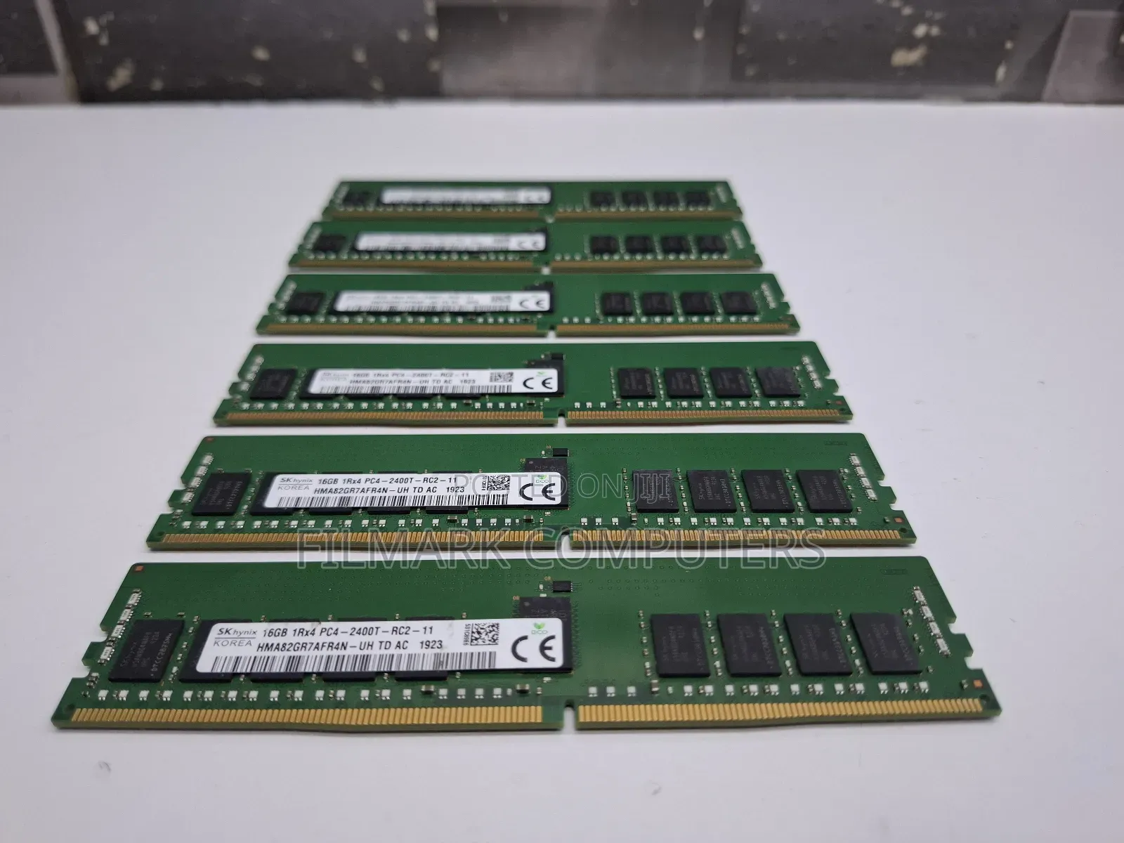 Sk Hynix 16gb 1rx4 Pc4-2400t-Rc2-11 Server Ram
