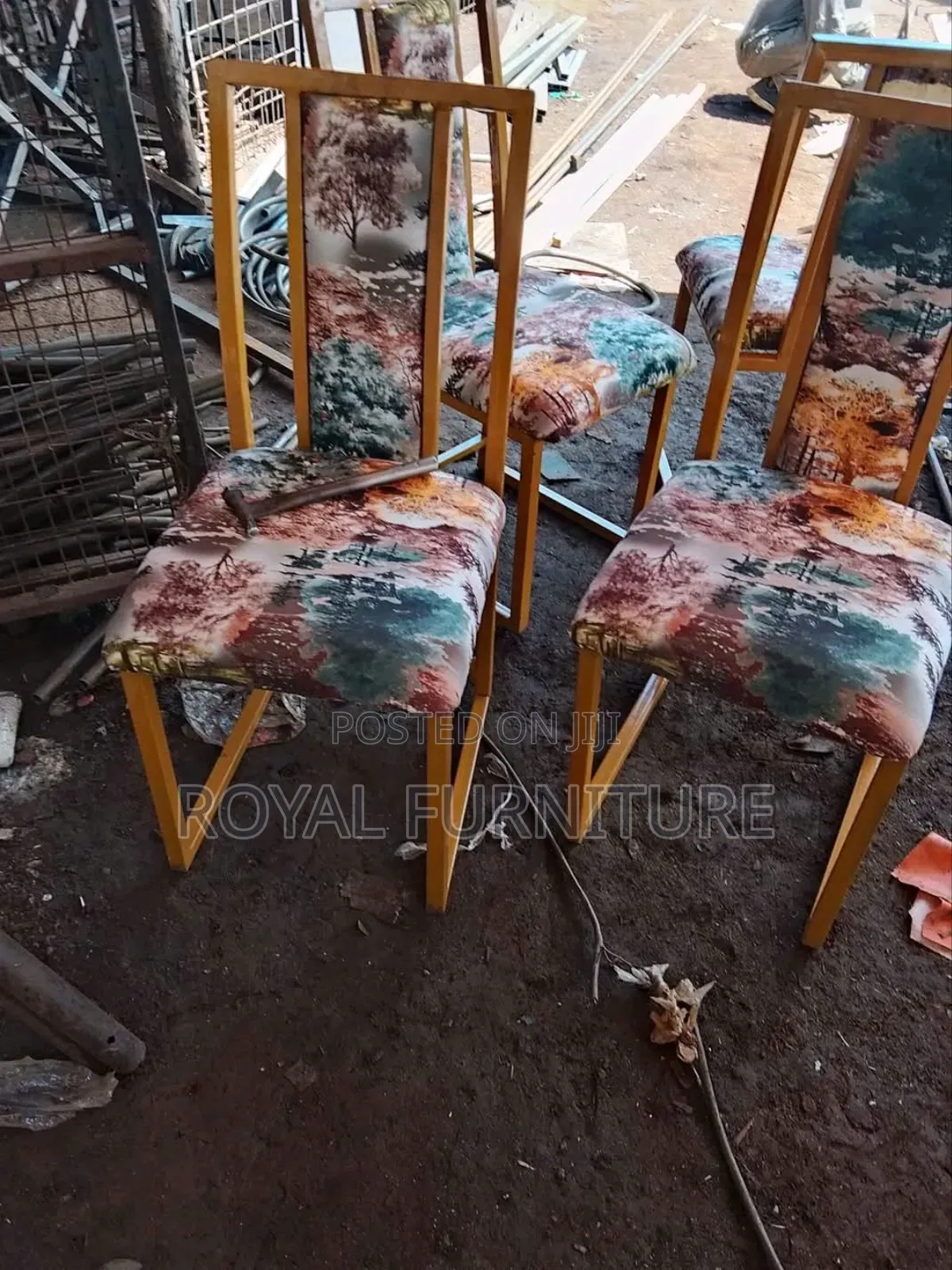 Simple Dining Seats
