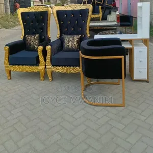 2 Pedicure Seats and a Manicure Set, Black and Gold 