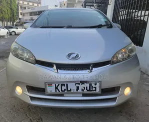 Toyota Wish 2010 Silver