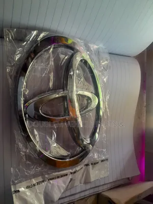 Front Grill Logo/Emblem Toyota Landcruiser Prado Fj120/Universal Logos