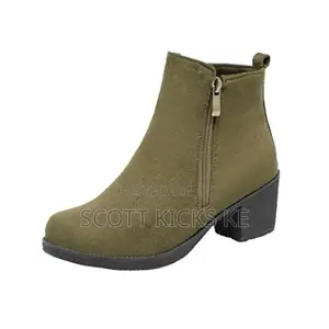 Short Ankle Ladies Chunky Boots