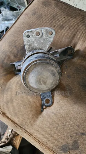 Belta /Vitz Engine Mounting