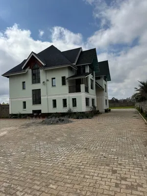 6bdrm Maisonette in Karen Plains On 3/4 for sale