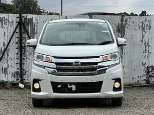 Nissan Dayz Roox 2019 White