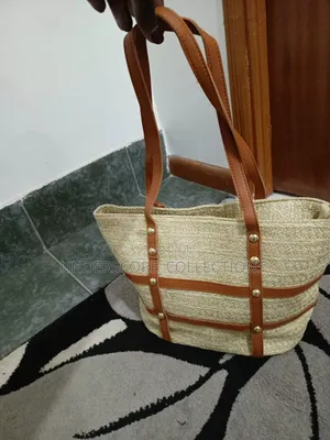 *Women's Minimalist Solid Color Tote Bags