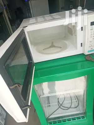 Microwave Oven