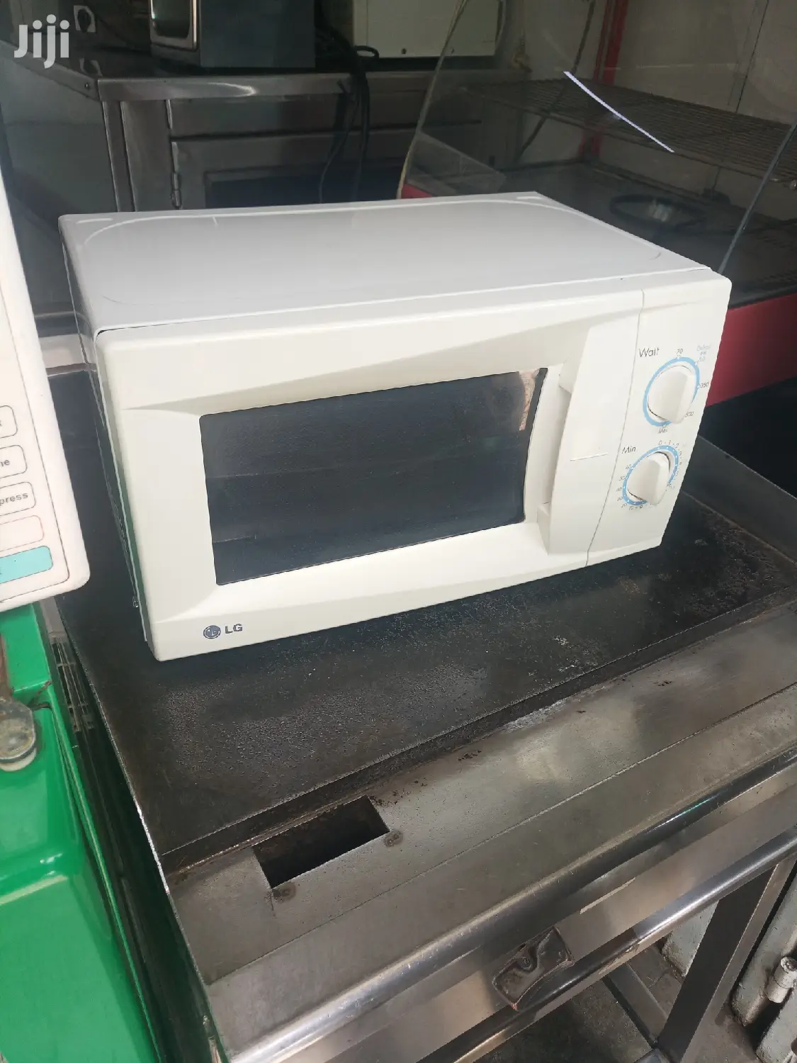 Microwave Oven