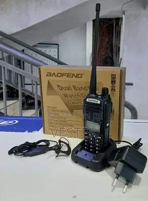 Uv82 Baofeng Handheld Ham Radio Transceiver 2800mah Uhf VHF Dual Band