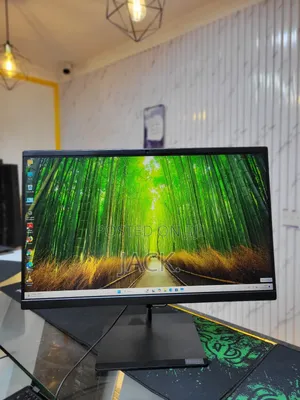 Desktop Computer Lenovo V520 16GB Intel Core i5 SSD 256GB