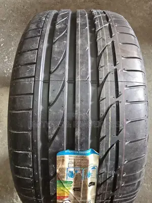 275 /40 R19 Bridgestone Tyres (Poland)