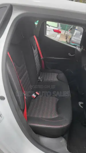 Renault Clio 2018 White