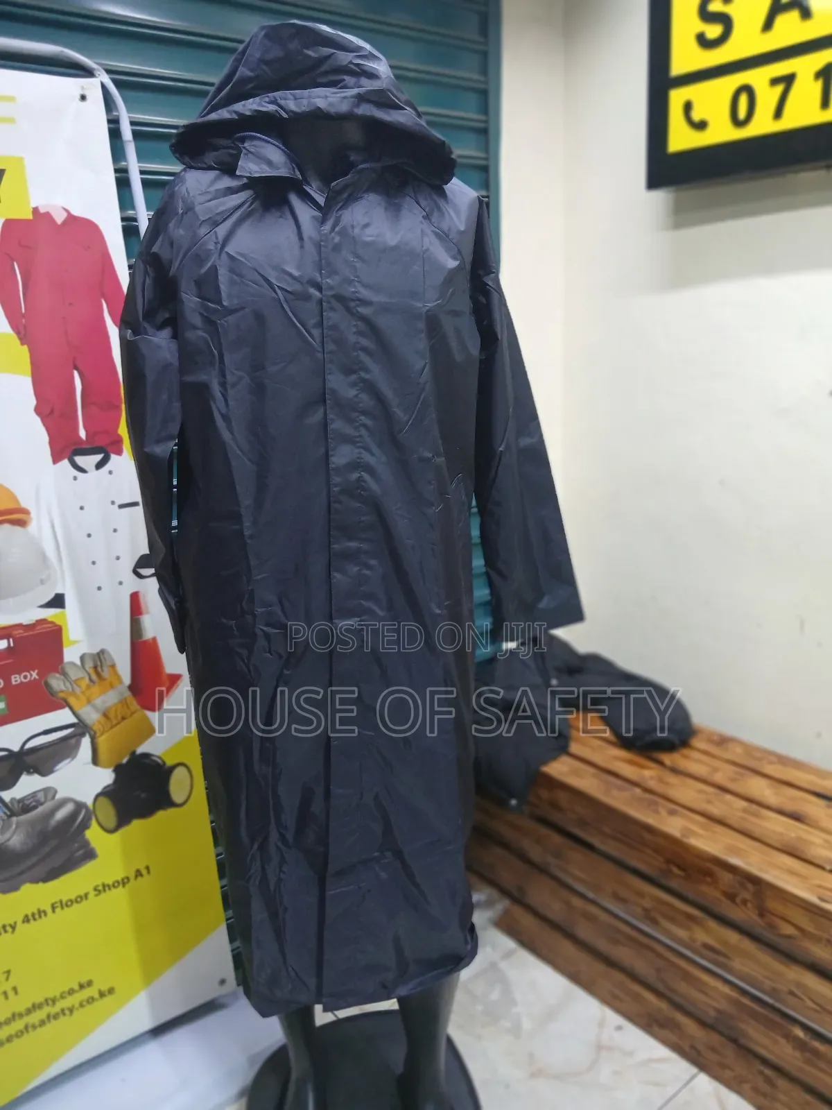Heat Sealed With Lining Inside Rain Coats