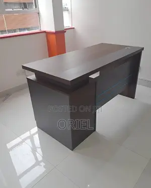 Office Desks; Elegant 1.4 Meter Executive Table