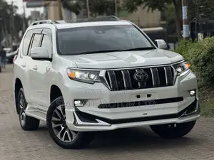 Toyota Land Cruiser Prado 2.7 2023 White