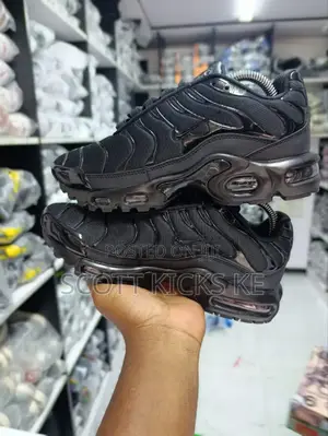 Nike Tn Tripple Black Unisex