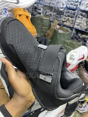 Air Jordan Lx