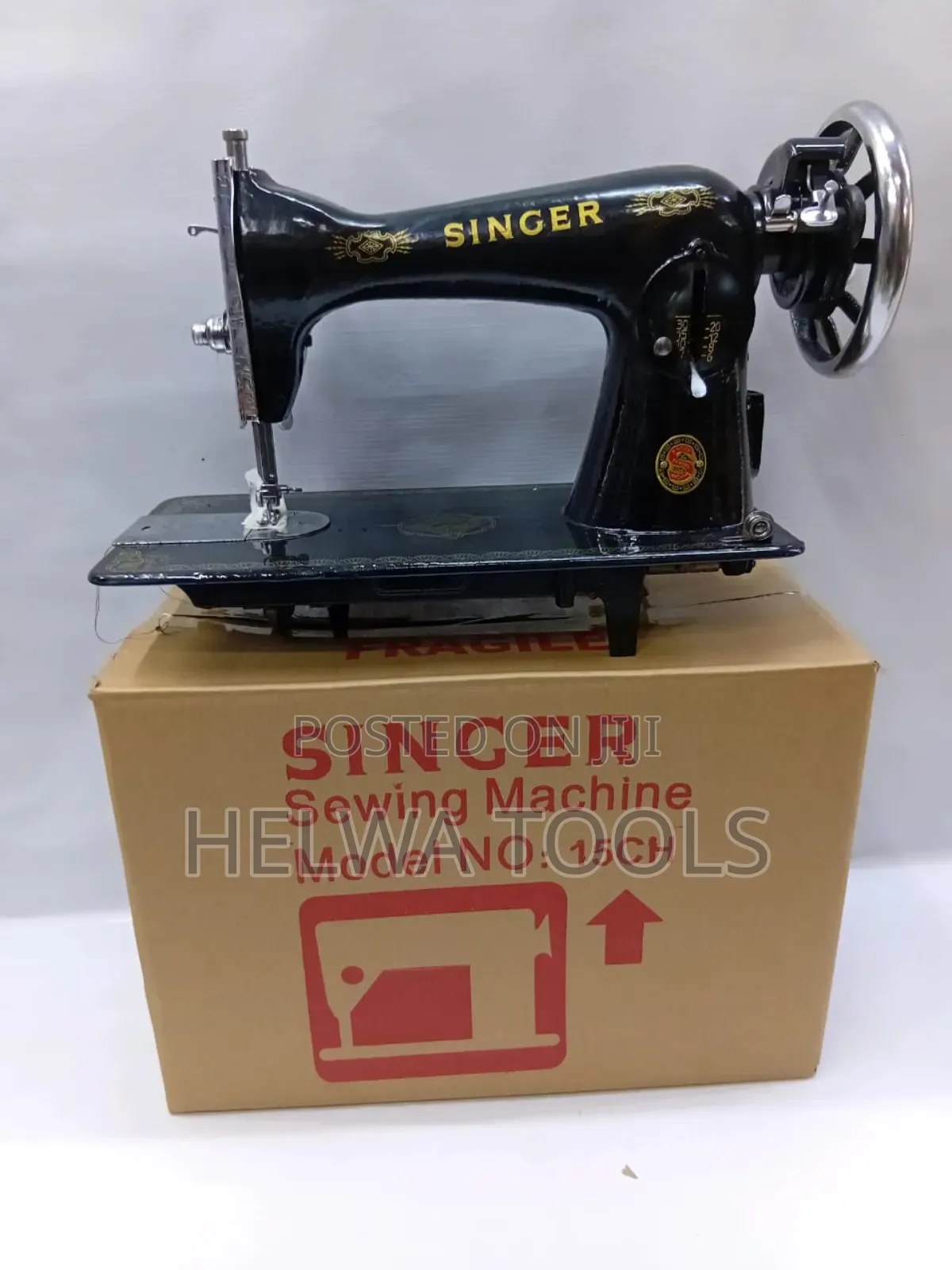 Sewing Machine/Singer Sewing Machine