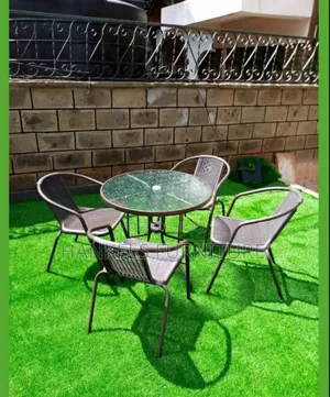 Elegant 4 Seater Patio Dining Set for Balcony Garden