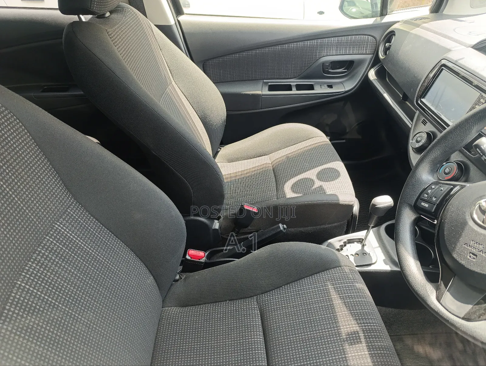 Toyota Vitz 1.0 FWD 5dr 2019 Black