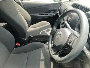 Toyota Vitz 1.0 FWD 5dr 2019 Black
