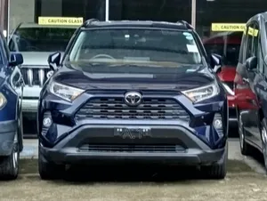 Toyota RAV4 2019 Blue
