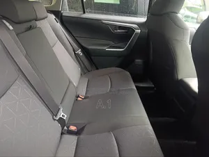 Toyota RAV4 2019 Blue